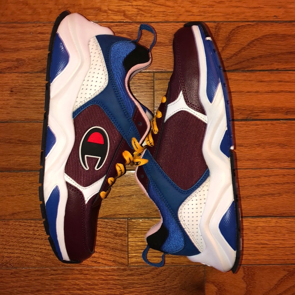 Kids Champion Sneakers in a Size 4 Big Kids